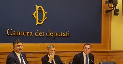 Pd presenta ddl su conflitto di interessi digitale (pensando a Casaleggio?)
