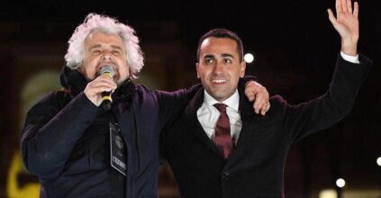I destini di Conte e Di Maio appesi alle gag del comico Grillo