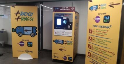 Roma, un biglietto Atac se ricicli 30 bottiglie di plastica