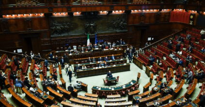 Che cosa c’è (e cosa no) nelle risoluzioni del governo su piano Trump e Palestina