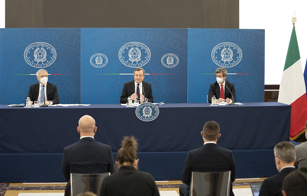 conferenza stampa draghi