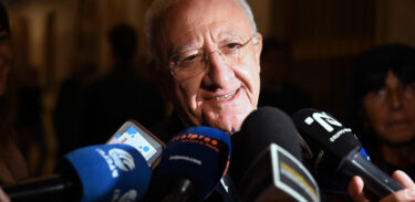 De Luca torna a Salerno: il piano per il ritorno a Palazzo di Città al posto di Napoli