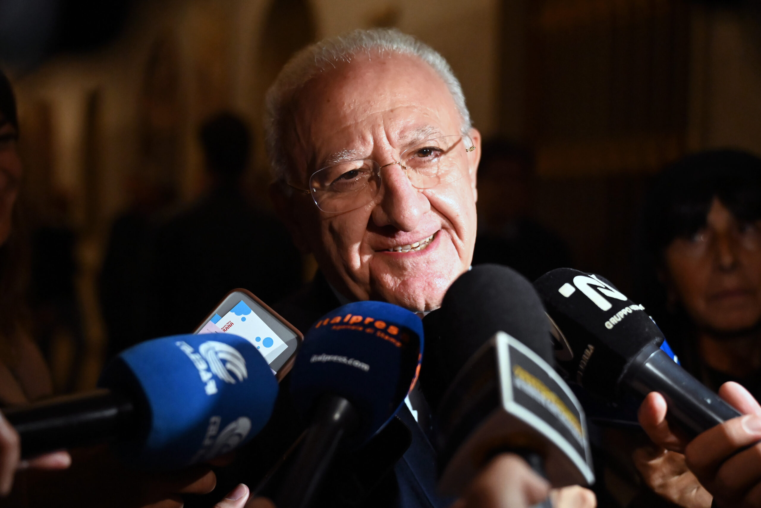 De Luca torna a Salerno: il piano per il ritorno a Palazzo di Città al posto di Napoli