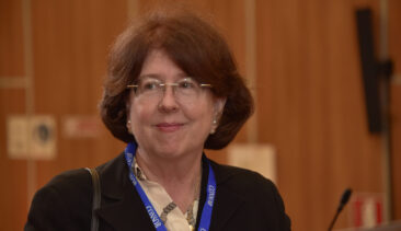 Chi è Elizabeth McCaul, il nuovo membro della Sovrintendenza dello IOR
