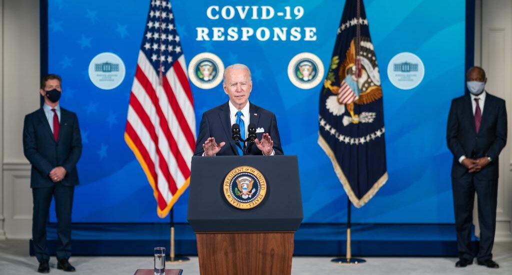 piano vaccini biden