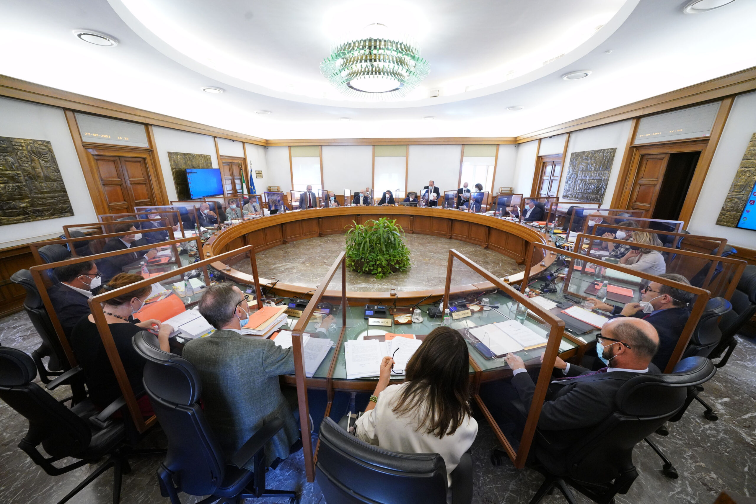 Csm nomina membri laici