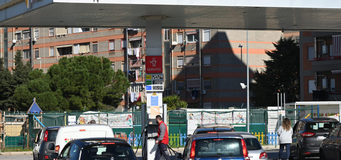 sciopero stazioni di servizio
