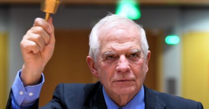 borrell, salta la visita in cina