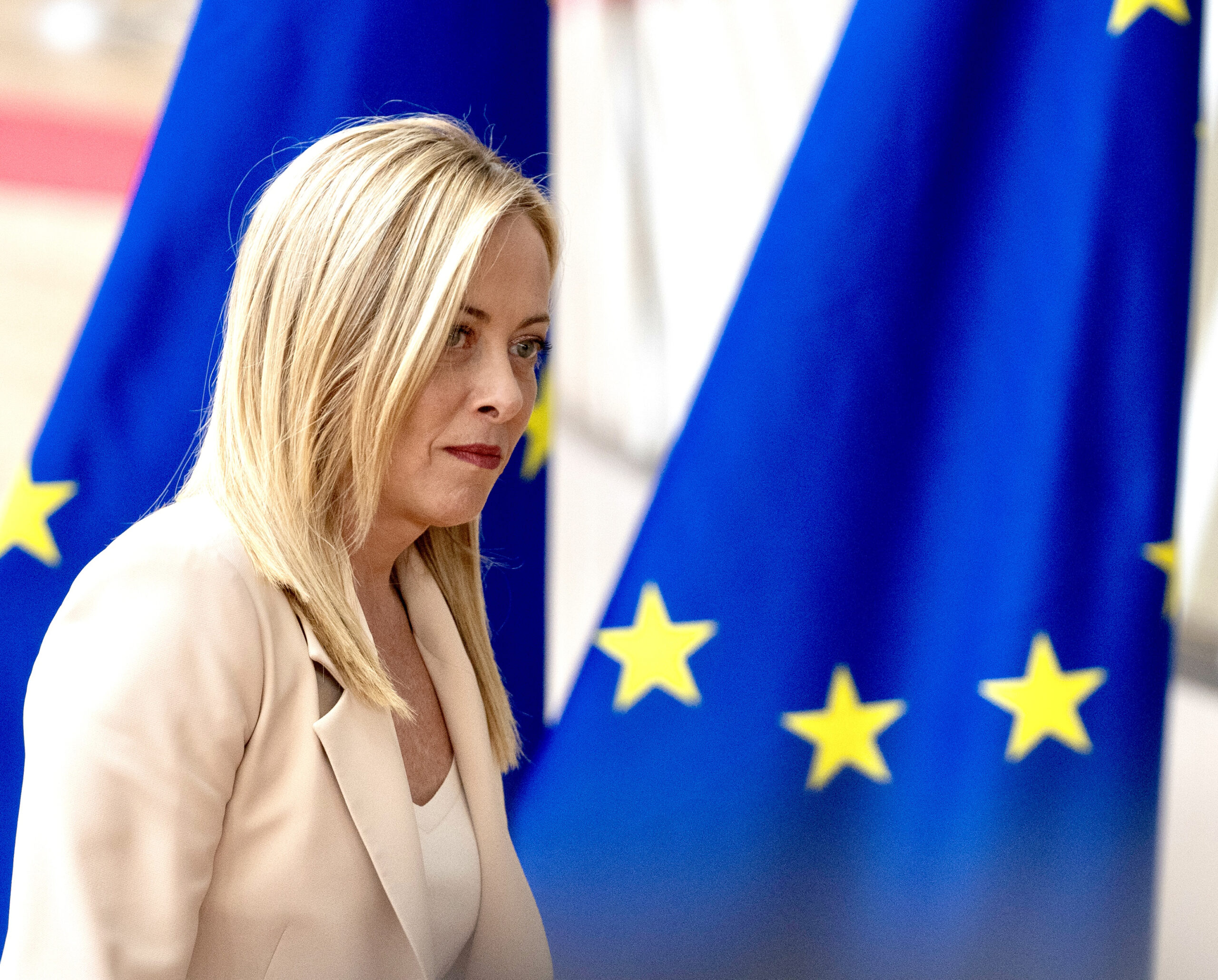 bivio europeo per meloni