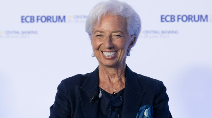 Bcc Gli Stipendi Da Lagarde In Giù