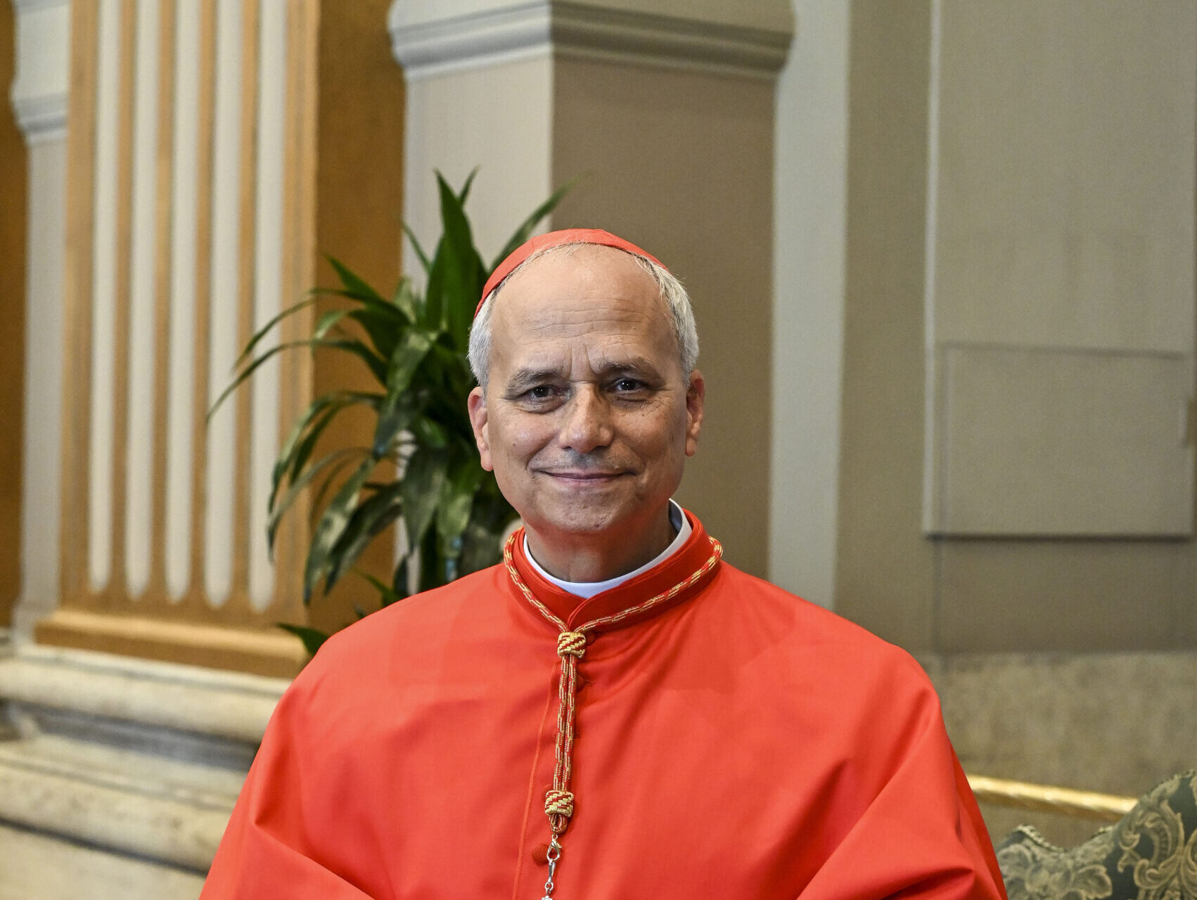 Fumata bianca: il Conclave ha eletto il nuovo Papa, è Robert Prevost, Leone XIV