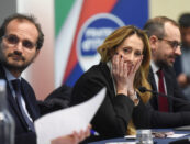 Dal referendum ai congressi: i guai del centrodestra al Sud