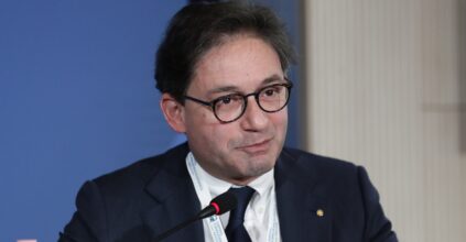 La chiusura di Hormuz mette a rischio l’economia globale. Parla il prof. Duci (UniGe)