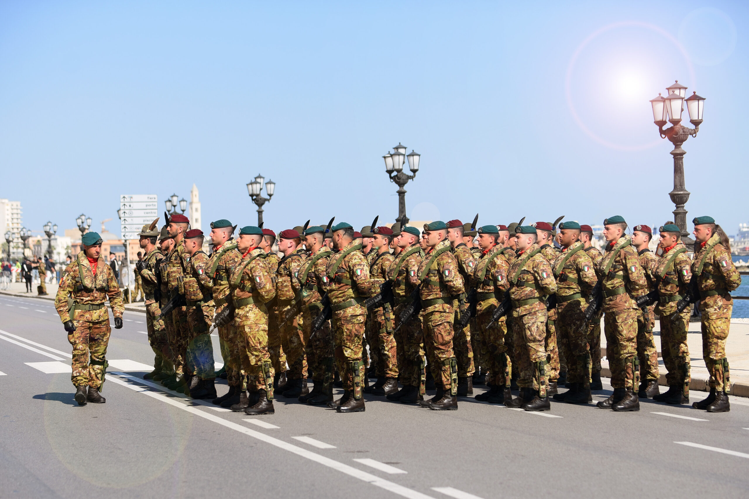 Come potrebbe funzionare la nuova leva militare (obbligatoria?) in Italia