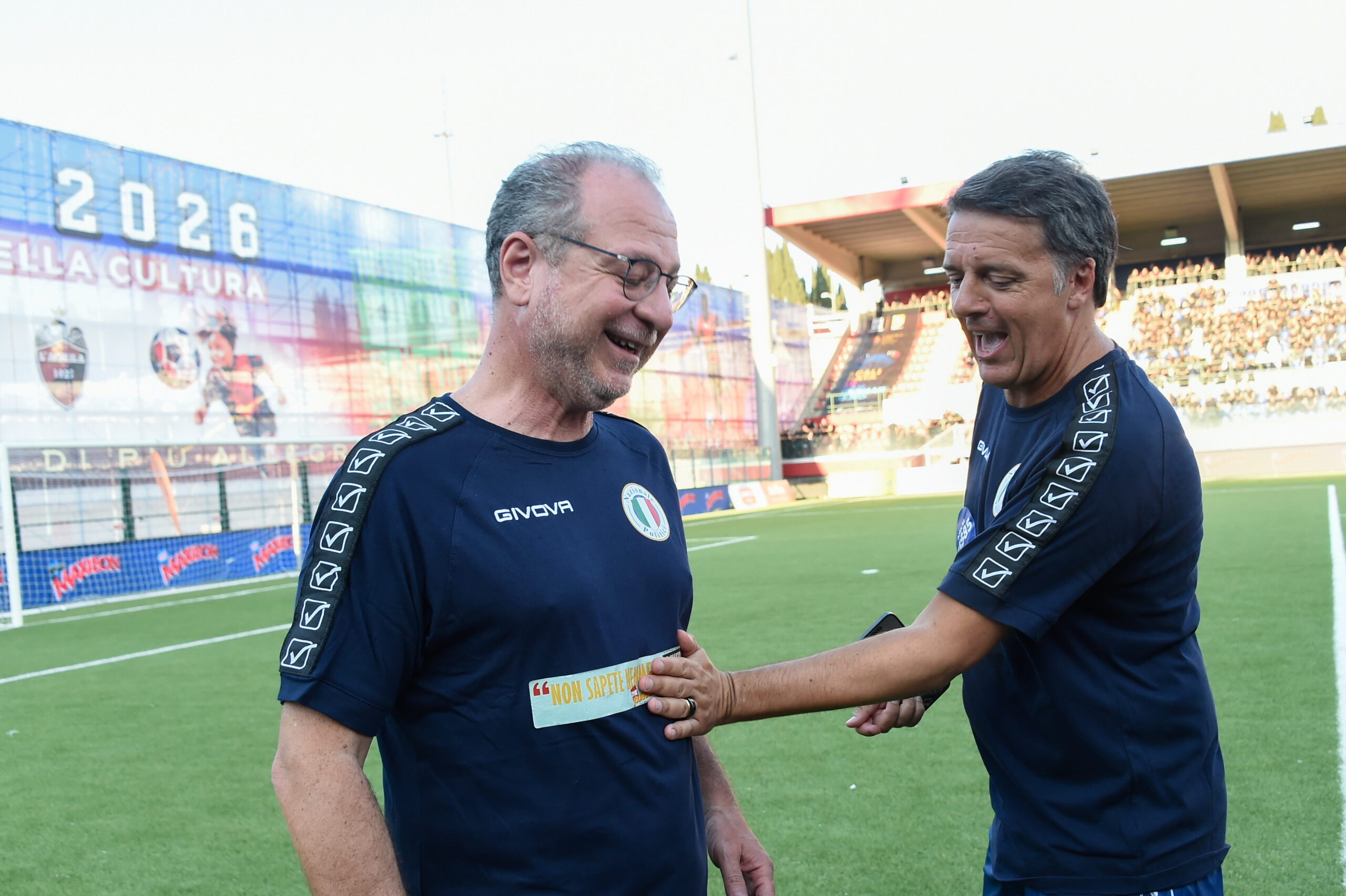 Da Meloni a Renzi: perché il consenso passa dal corpo del leader