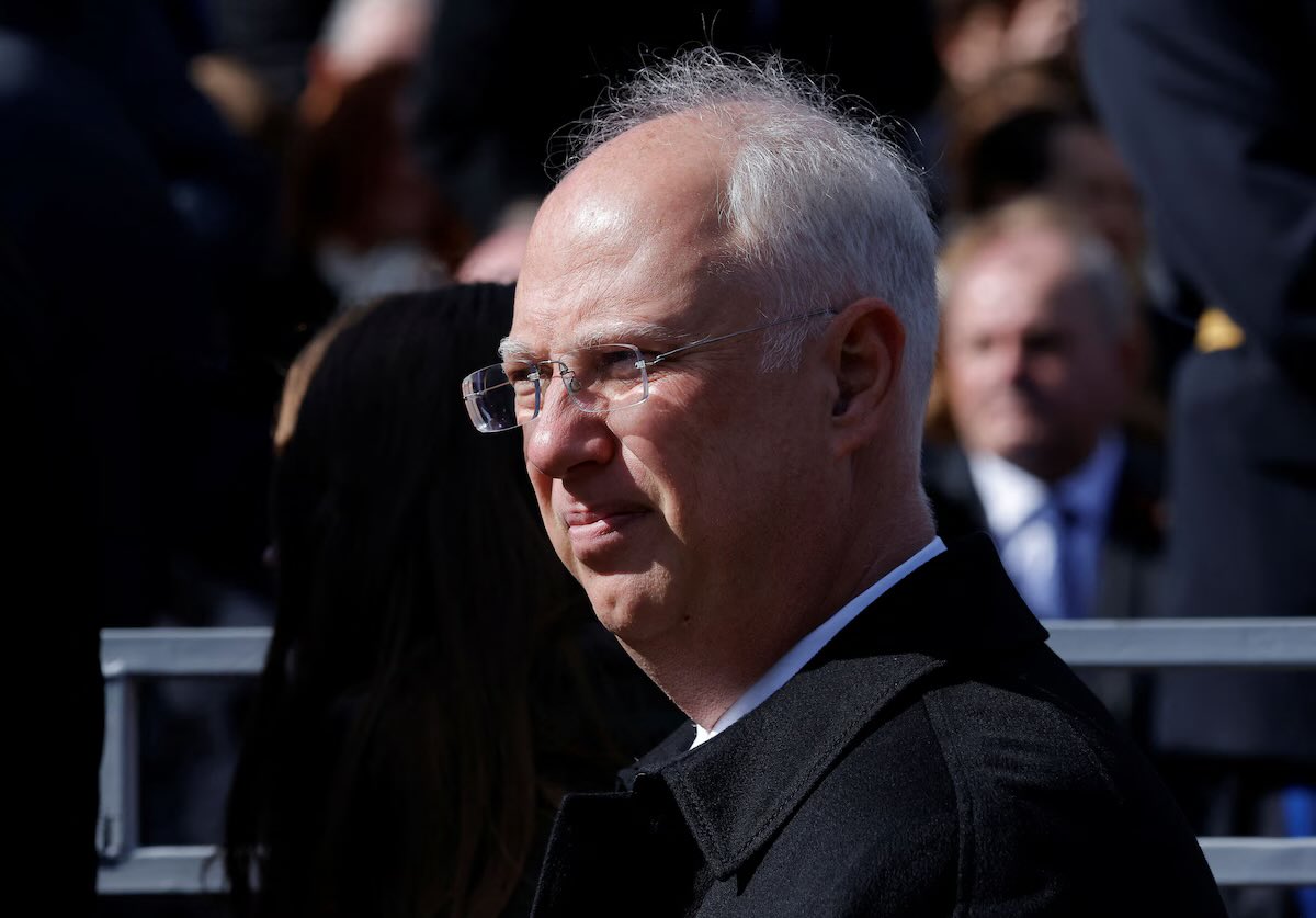 Putin invia Dmitriev negli Usa per riprendere il dialogo con Washington. Ecco chi è