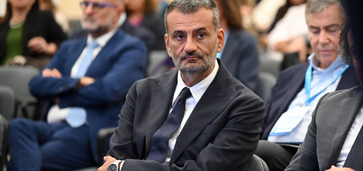 Decaro Presidente