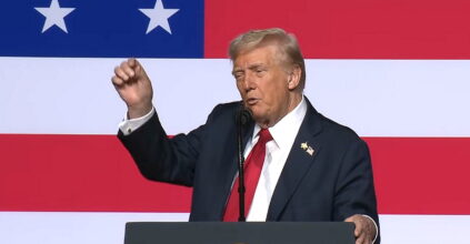 Cosa ha fatto e detto Trump a Quantico