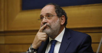 Antonio Ingroia si schiera con La Vardera: tutti i cambi di vita e di partito dell’ex magistrato