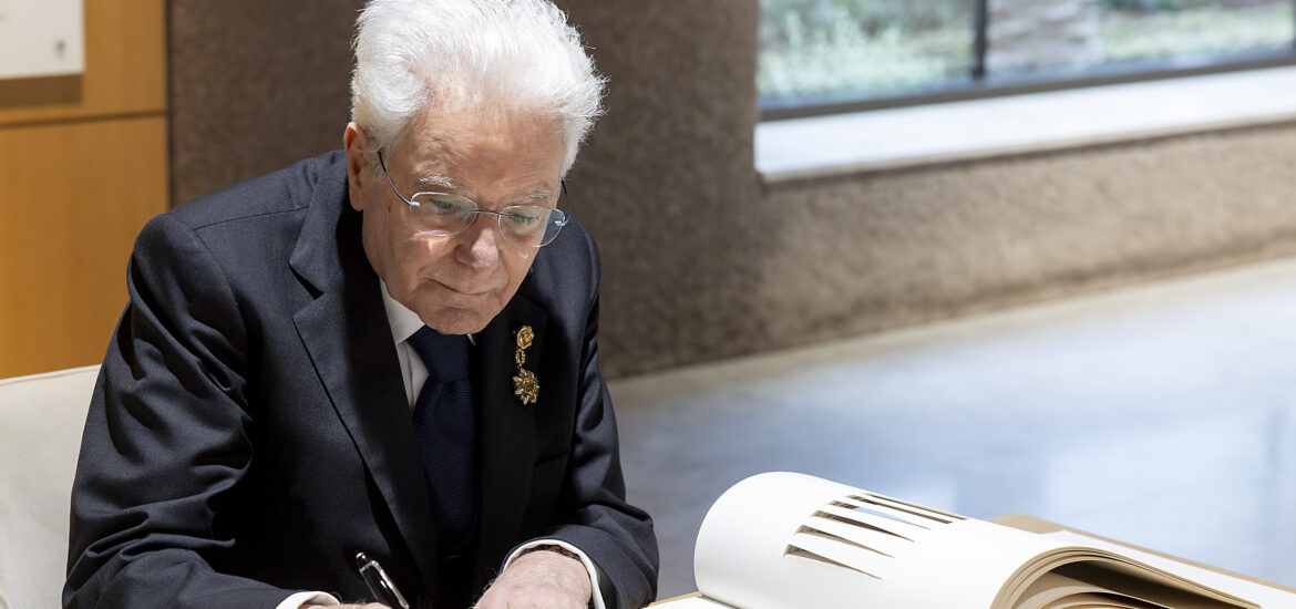 Sergio Mattarella grazia Guido Gianni confronto con Mario Roggero
