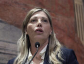 Giusi Bartolozzi di nuovo al centro delle polemiche: chi è e cos’ha detto su referendum e magistrati