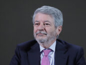 Antonio Naddeo presidente Aran - firma dei contratti statali