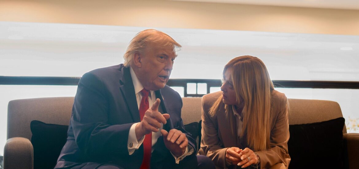 scontro politico Trump - Meloni