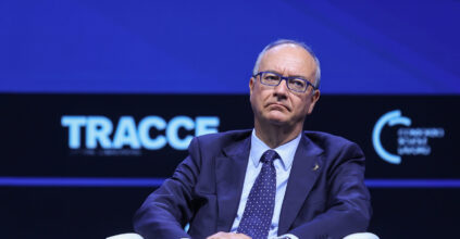 ministro dell'Istruzione Giuseppe Valditara scuola e tetto studenti stranieri