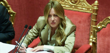 aumenti magistrati giorgia meloni stipendi rimborsi anm