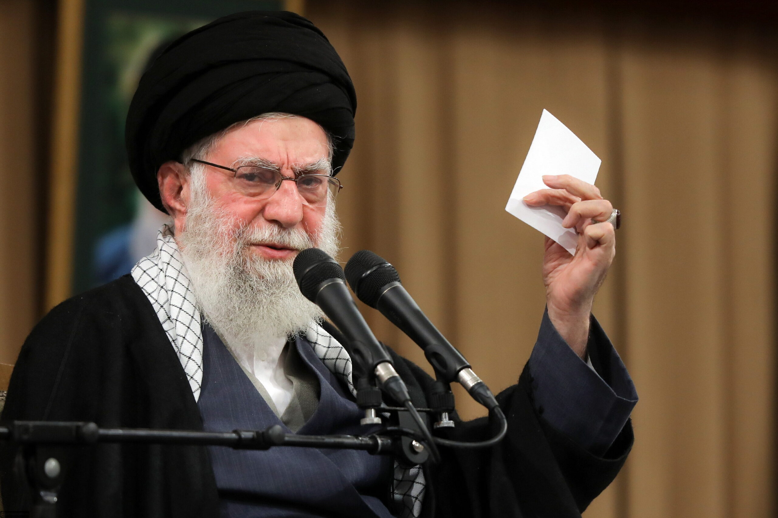 Cosa può succedere se cade Khamenei: 4 scenari per l’Iran