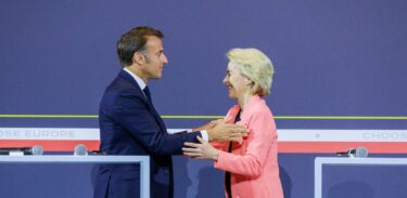 Perché Macron e von der Leyen fanno irritare (ancora) Meloni