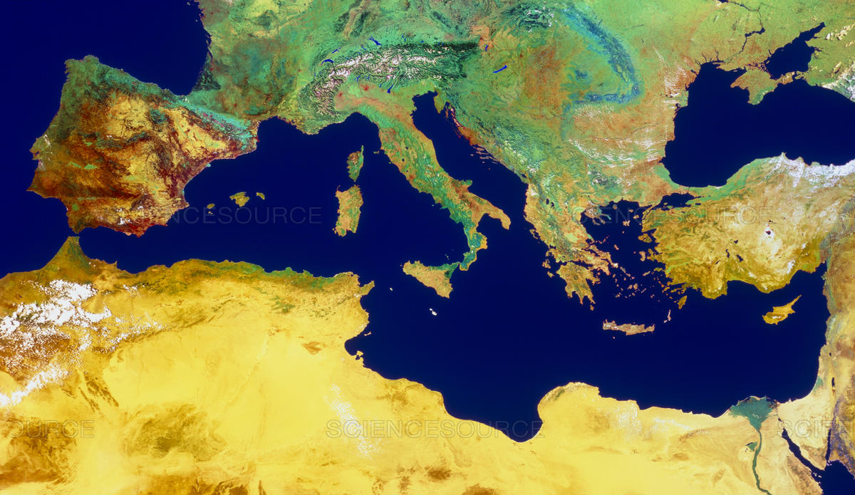 Mediterraneo, tutti gli scenari di crisi