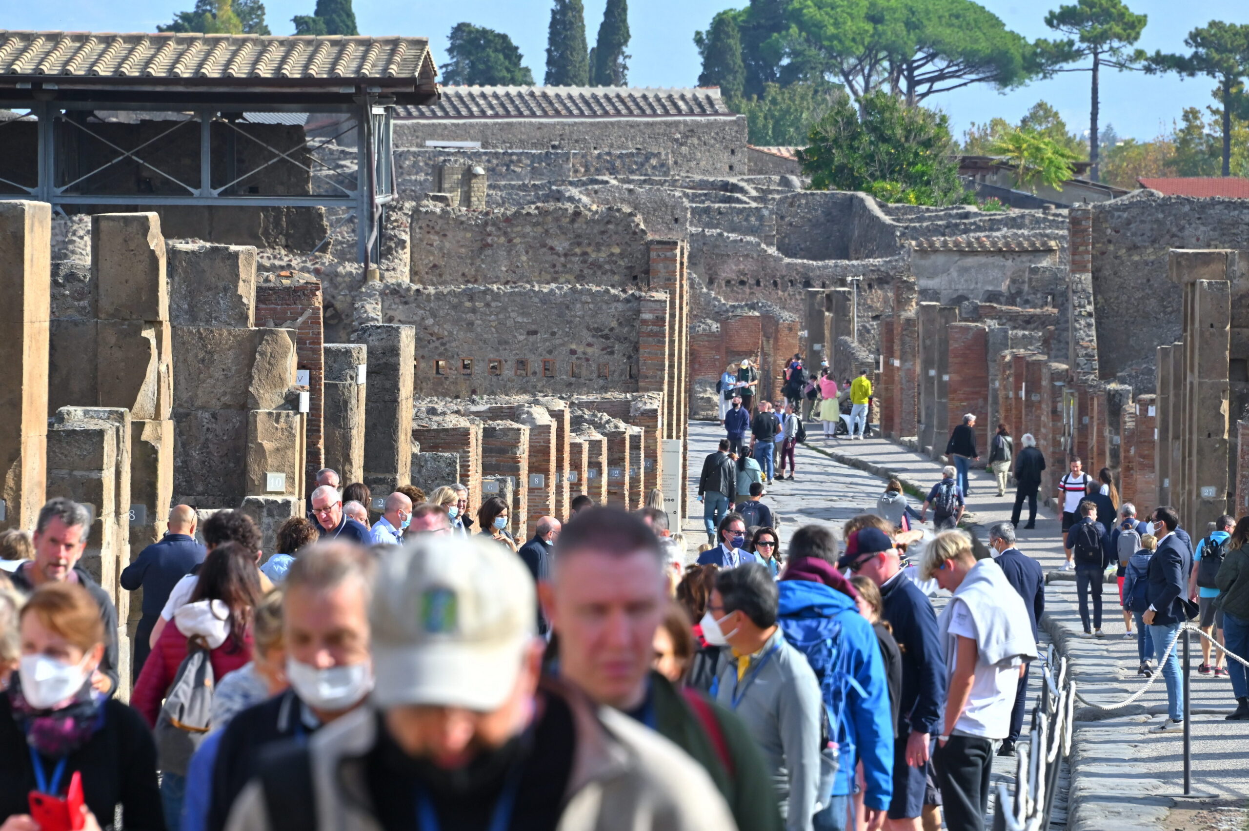 Overtourism, cosa è e cosa ci dice il rapporto delle Nazioni Unite