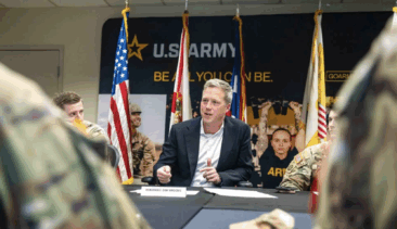 Chi è Daniel Driscoll, il segretario dell’Esercito che ridisegna il Pentagono e tratta con Kiev 