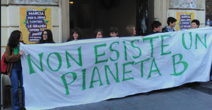 Fridays for future, i ragazzi in piazza per il clima
