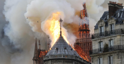 In fiamme Notre Dame, 11 settembre europeo