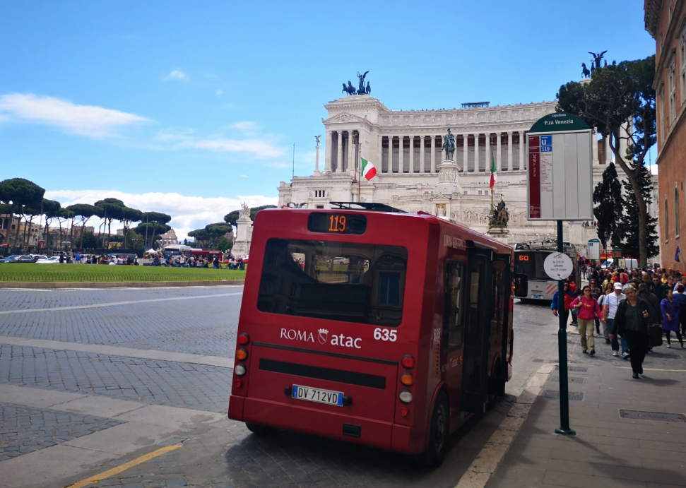 Roma, il M5S contestato dalla base su Trasporti e Mobilità