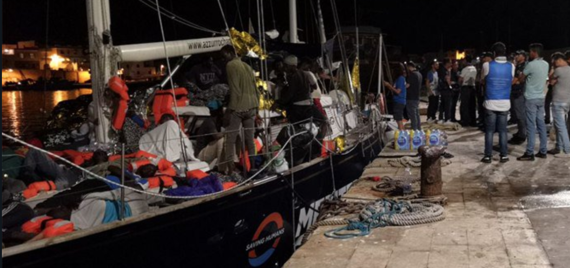 nave Alex