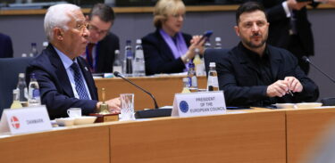 Salta il piano sugli asset russi, sì a 90 miliardi per Kiev: com’è andato il Consiglio europeo