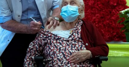 vaccinazione over 60 80 Lombardia vaccini rsa terza dose