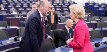 Cosa ci sarà nel pacchetto Ue per l’auto e la richiesta dei leader europei