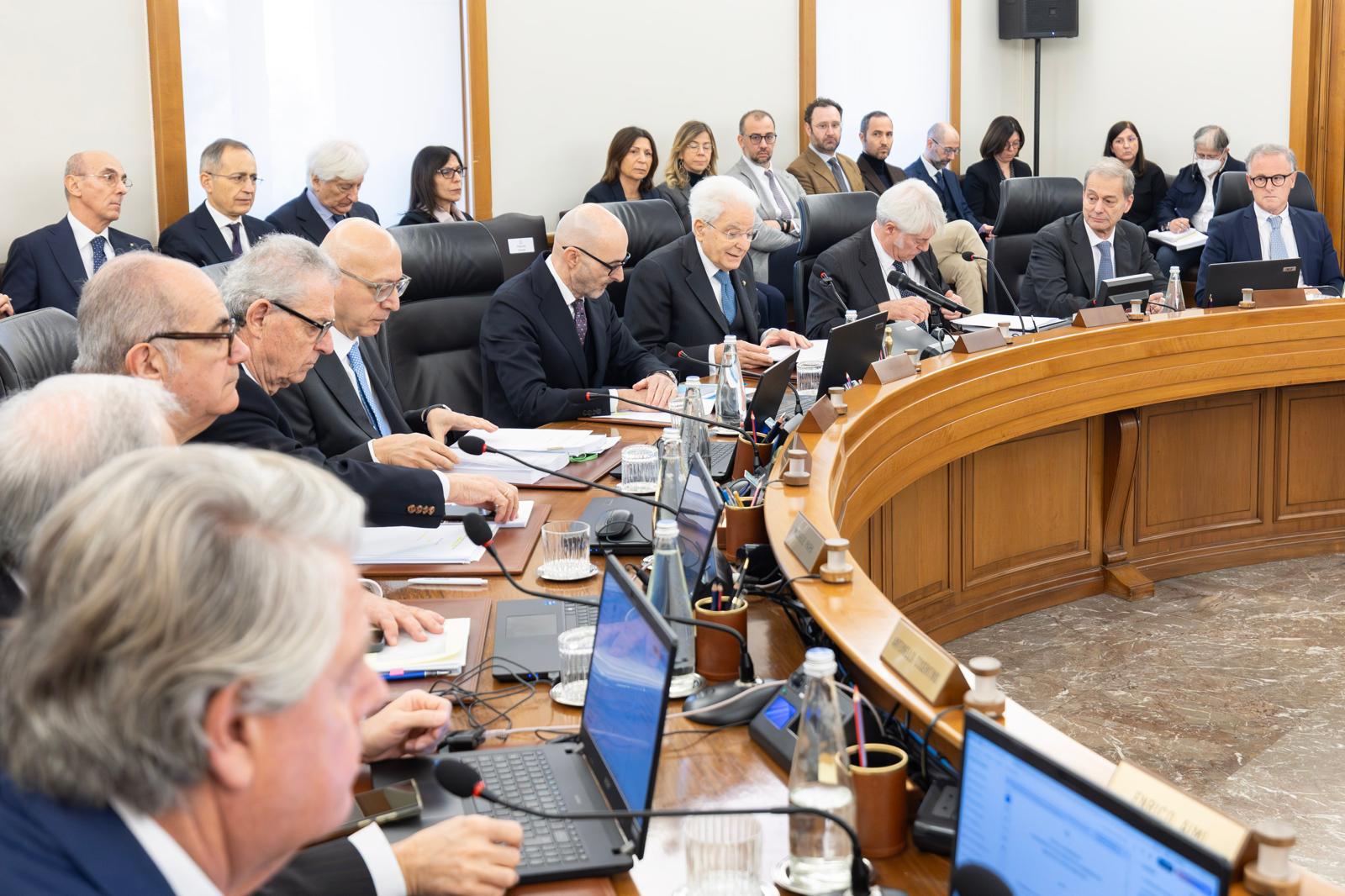 Mattarella al CSM: no alla delegittimazione tra poteri. Ecco perché è intervenuto