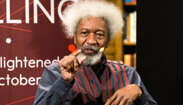 Perché gli Usa ritirano il visto al nobel Wole Soyinka