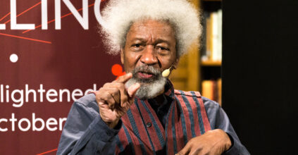 Perché gli Usa ritirano il visto al nobel Wole Soyinka