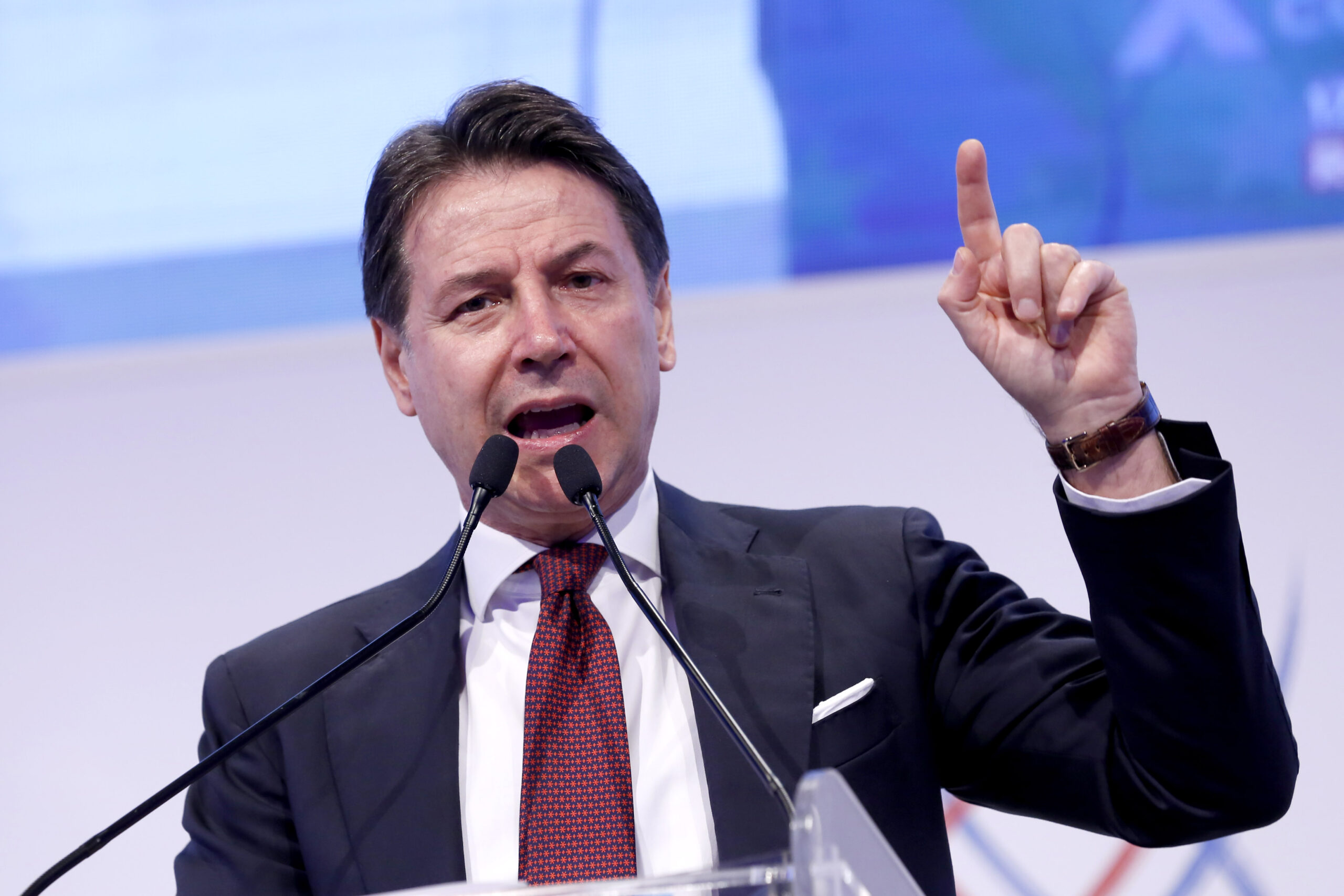 giuseppe conte m5s graffi damato