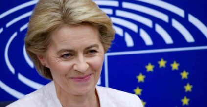 Sure, prima volta nella storia: la Commissione emette obbligazioni sociali sul mercato per salvare l’occupazione