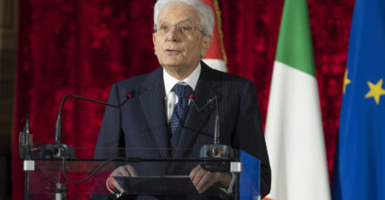 Mattarella presidente della repubblica a napoli