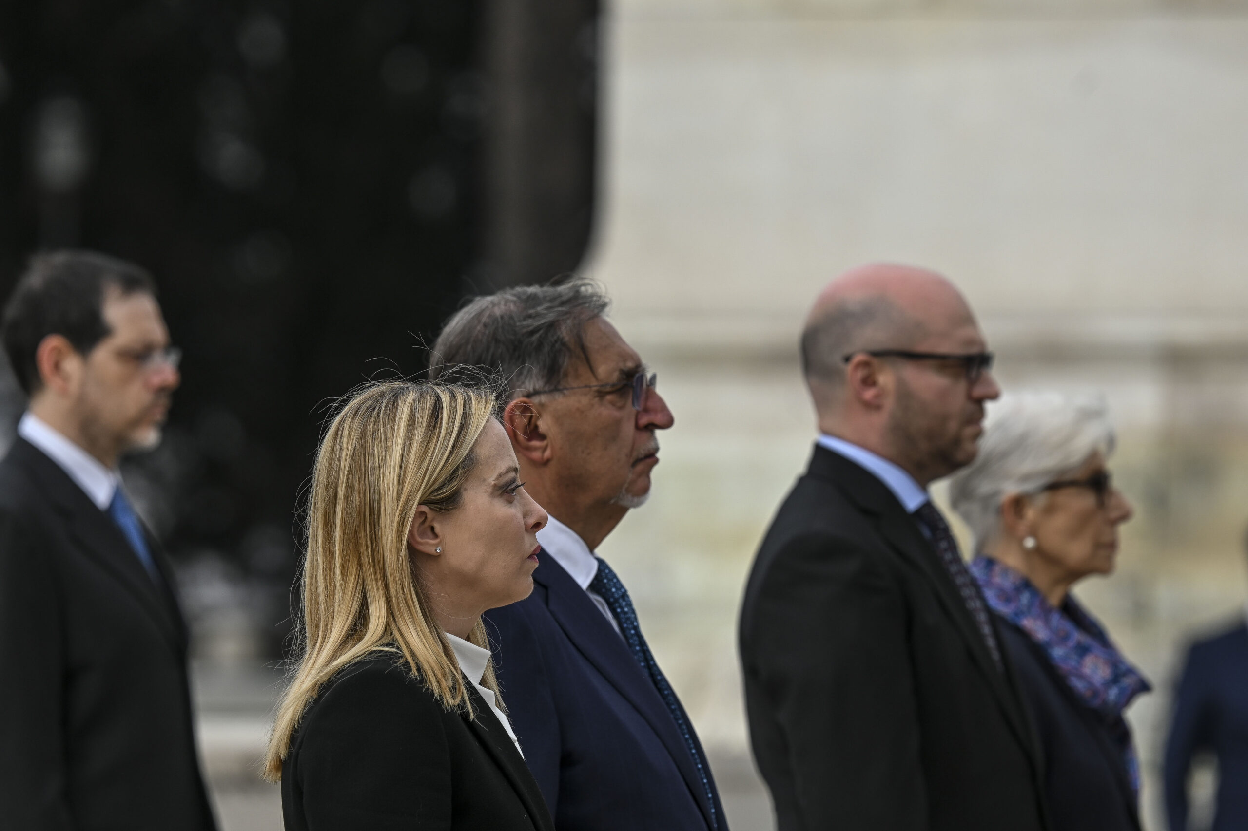 25 aprile passato, il governo torna al lavoro