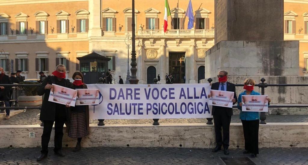 PSICOLOGI LOCKDOWN