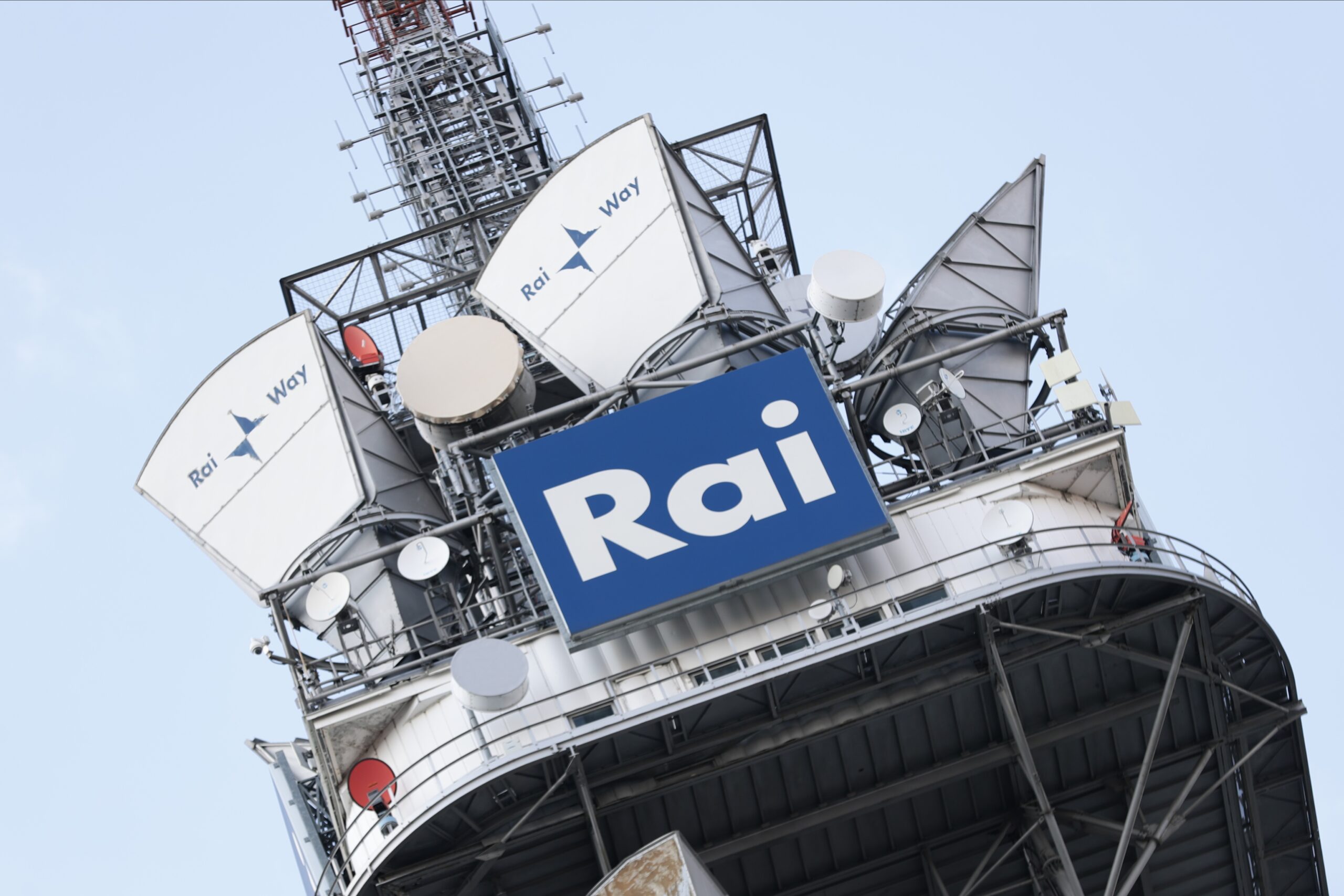 Rai: tra addii, nuovo CdA e l’attenzione della Commissione Ue. Cosa si muove a Viale Mazzini